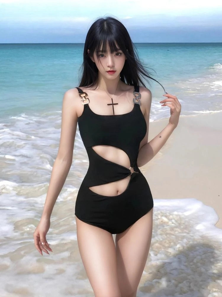 Sexy Cutout Monokini Women 2026 Fashion Hollow Out Design Beach Vacation Swimsuit Chic Spa Resort Wear Summer Bathing Suit